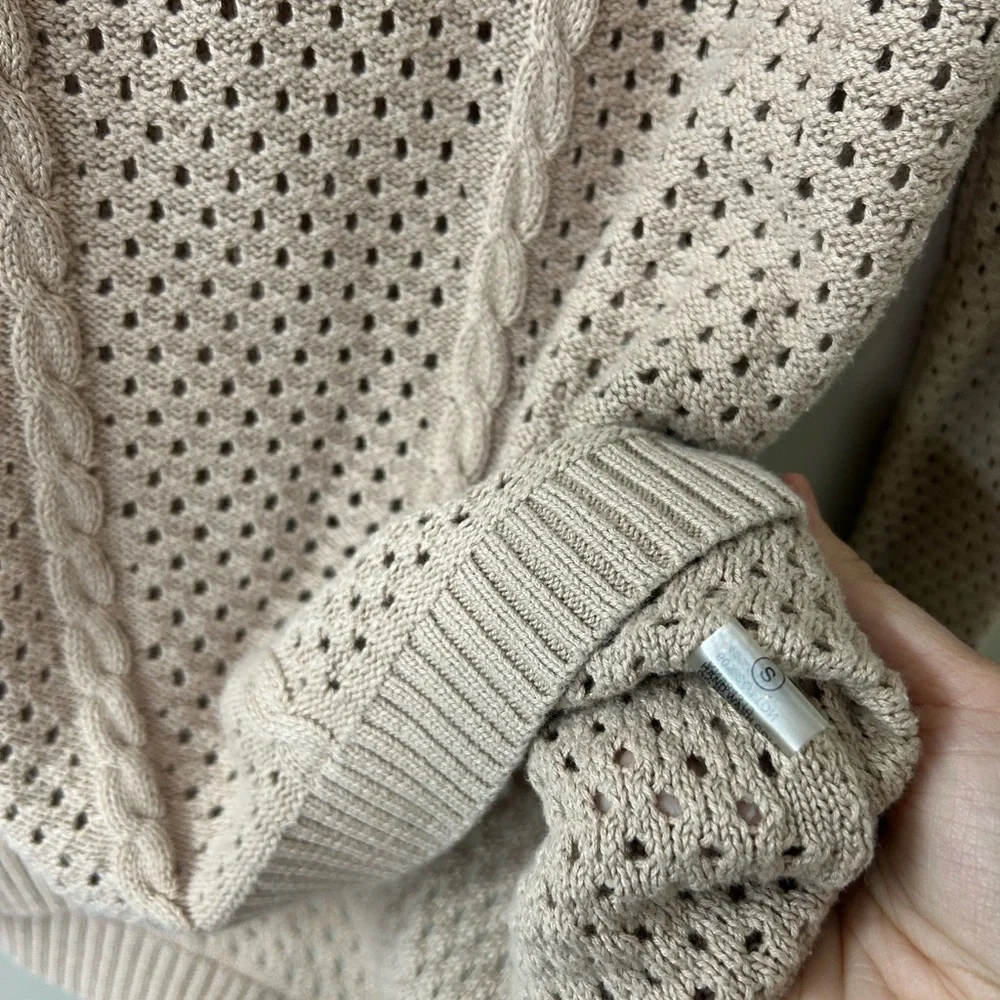 Cyrus Women's Beige Knit Crew Neck Sweater Sz S